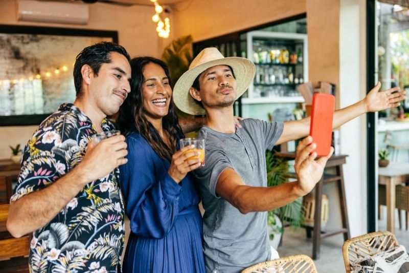 beneficios de tener influencers venezolanos en españa