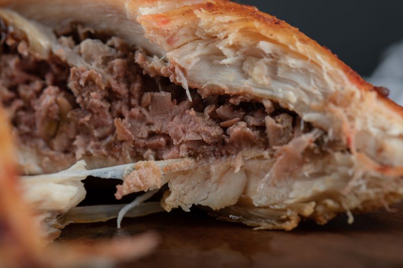 Sanduíche de pernil venezuelano