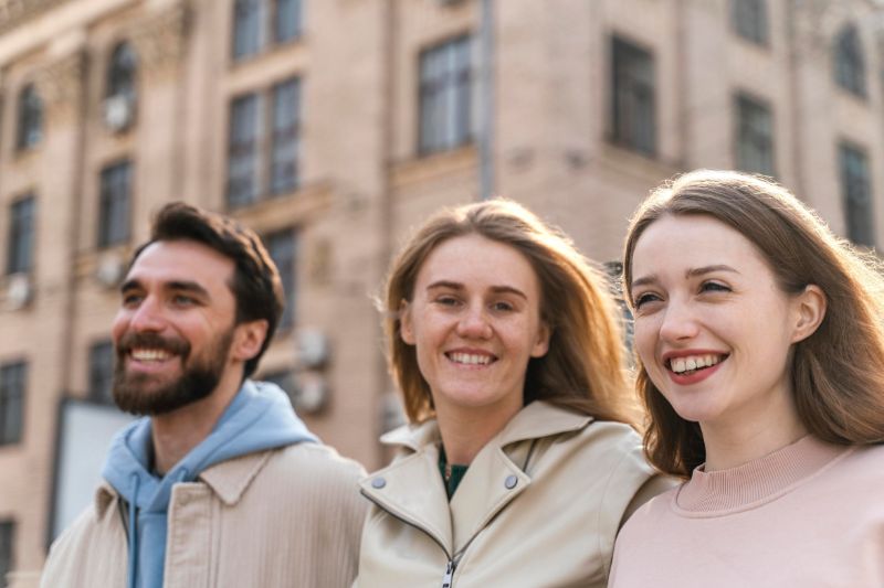 países com duas línguas oficiais
