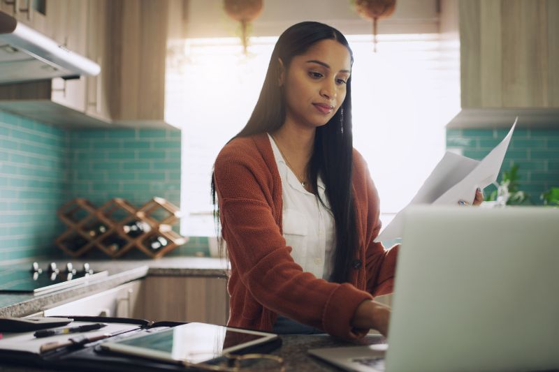 girl doing her tax return